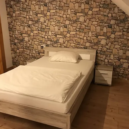 Апартаменты Boardinghouse Lima Тутлинген